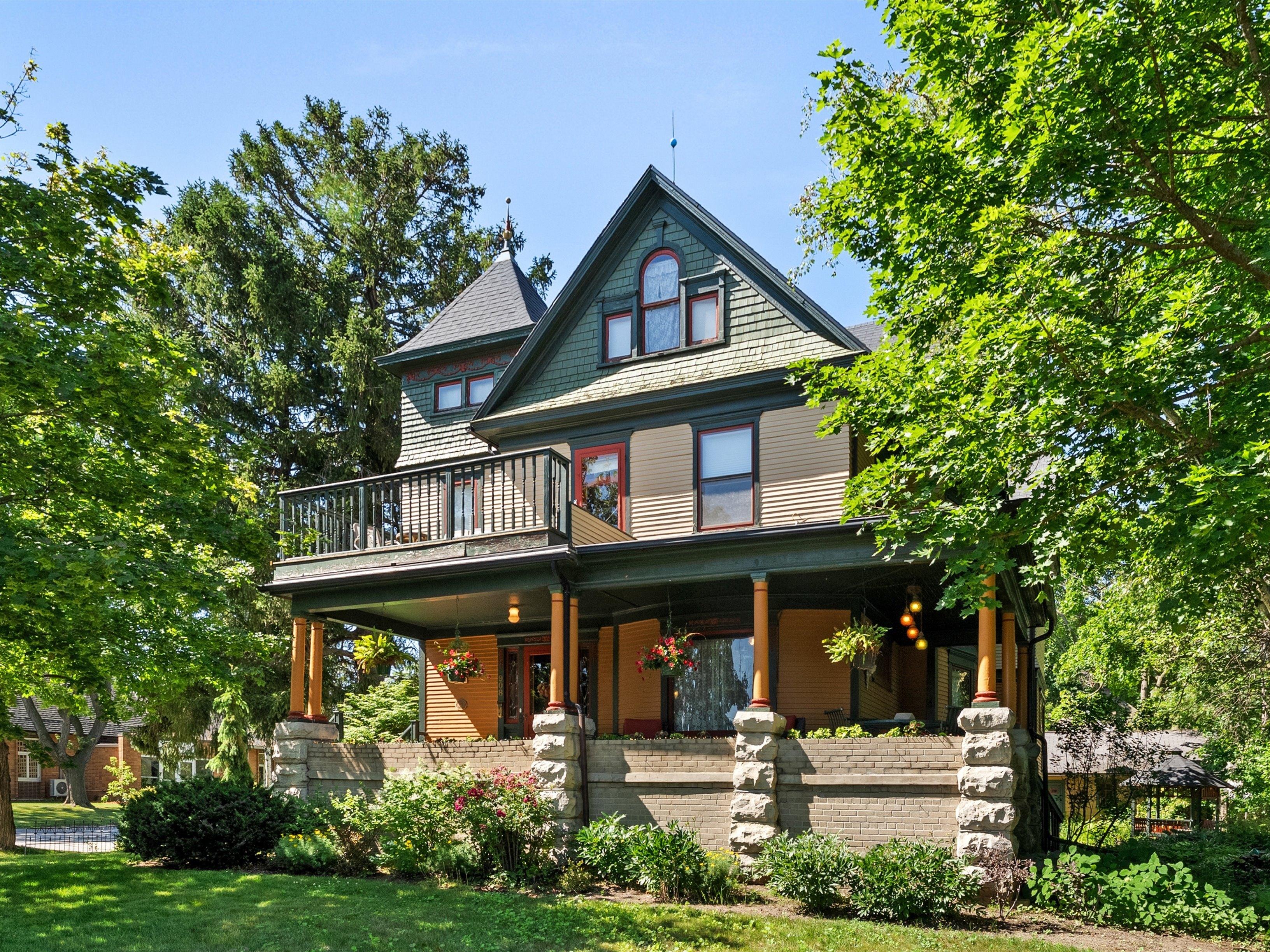 Property Image for 908 Michigan St, Sturgeon Bay, WI 54235