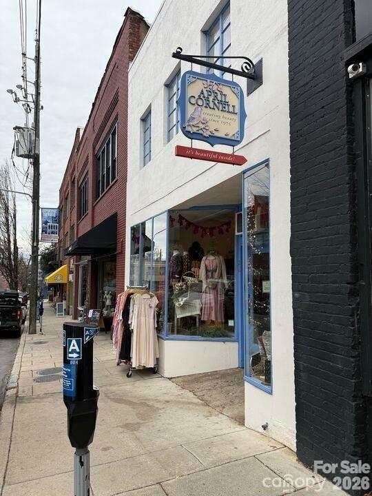 Property Image for 28 N Lexington Avenue