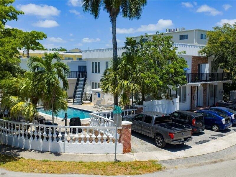 Property Image for 105 NE 16th Terrace