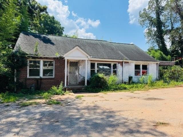 Property Image for 3007 Memorial Drive SE