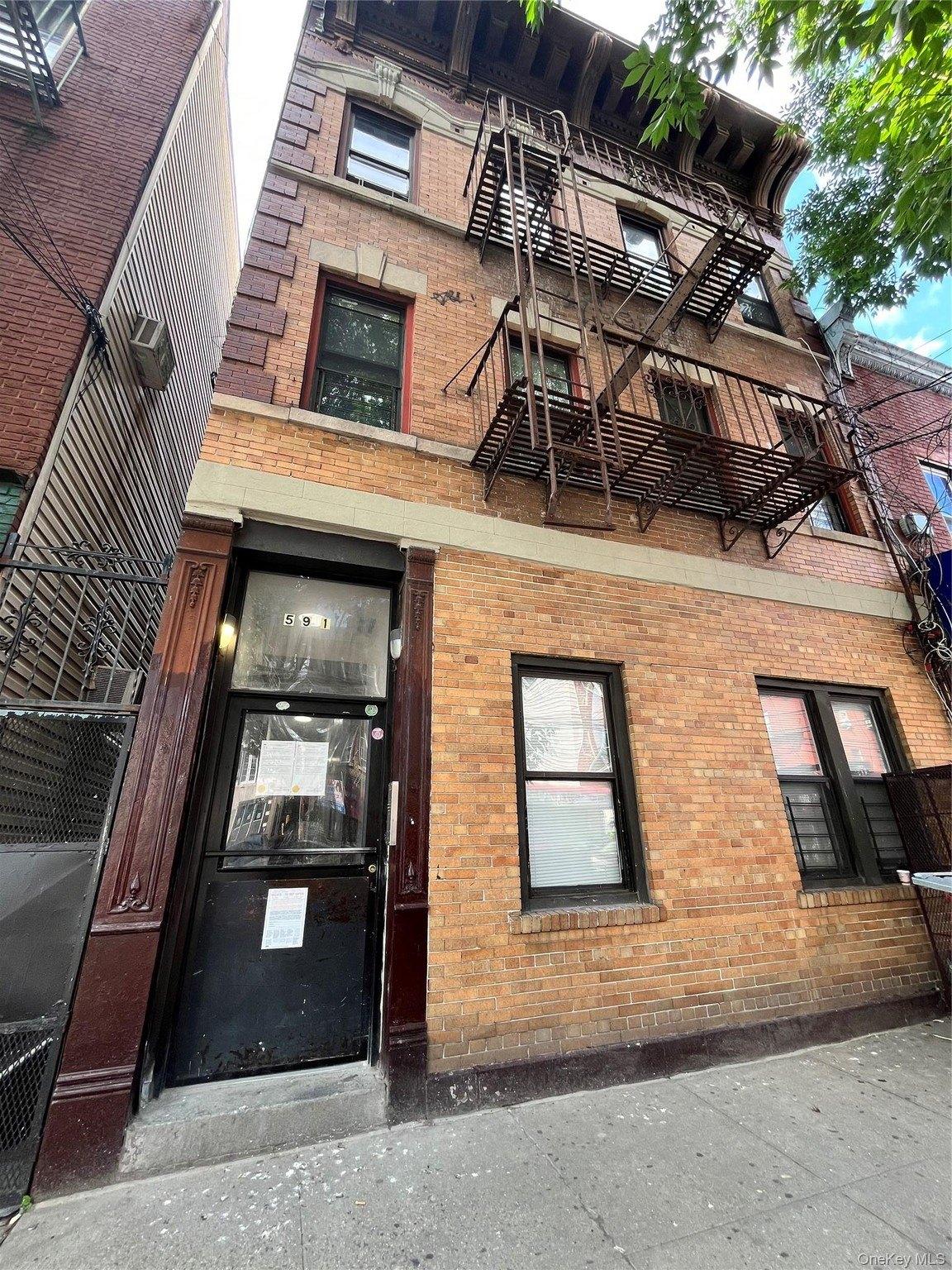 Property Image for 591 Van Nest Avenue, Bronx, NY 10460