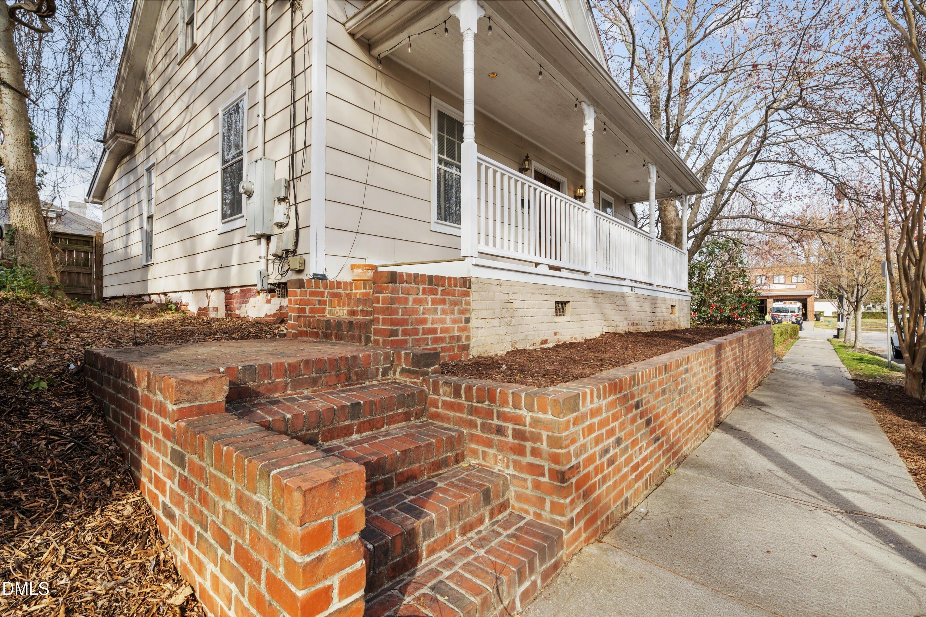 Property Image for 405 Morson Street