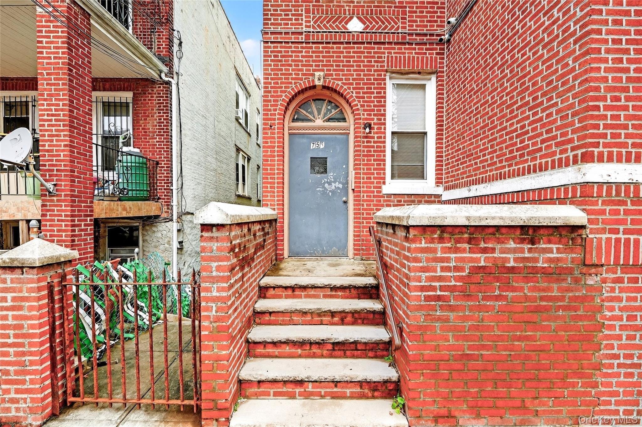 Property Image for 759 E 221st Street