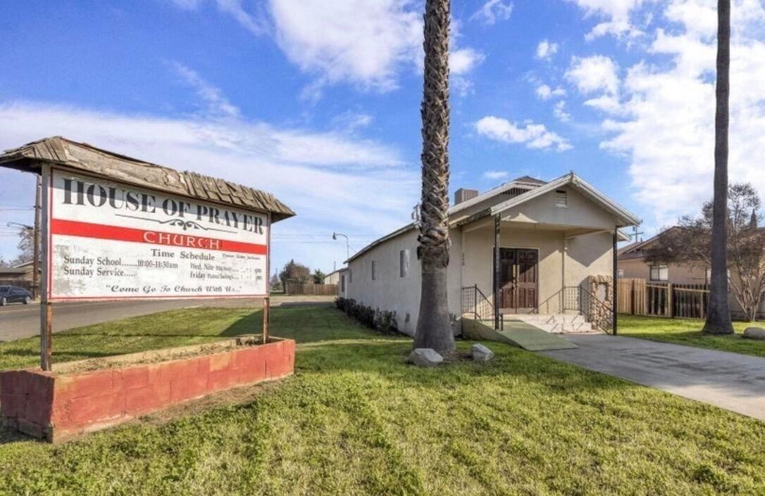 Property Image for 260 N Los Angeles Street