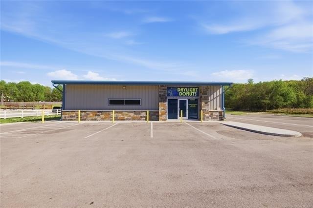 Property Image for 17407 W 9th Street S