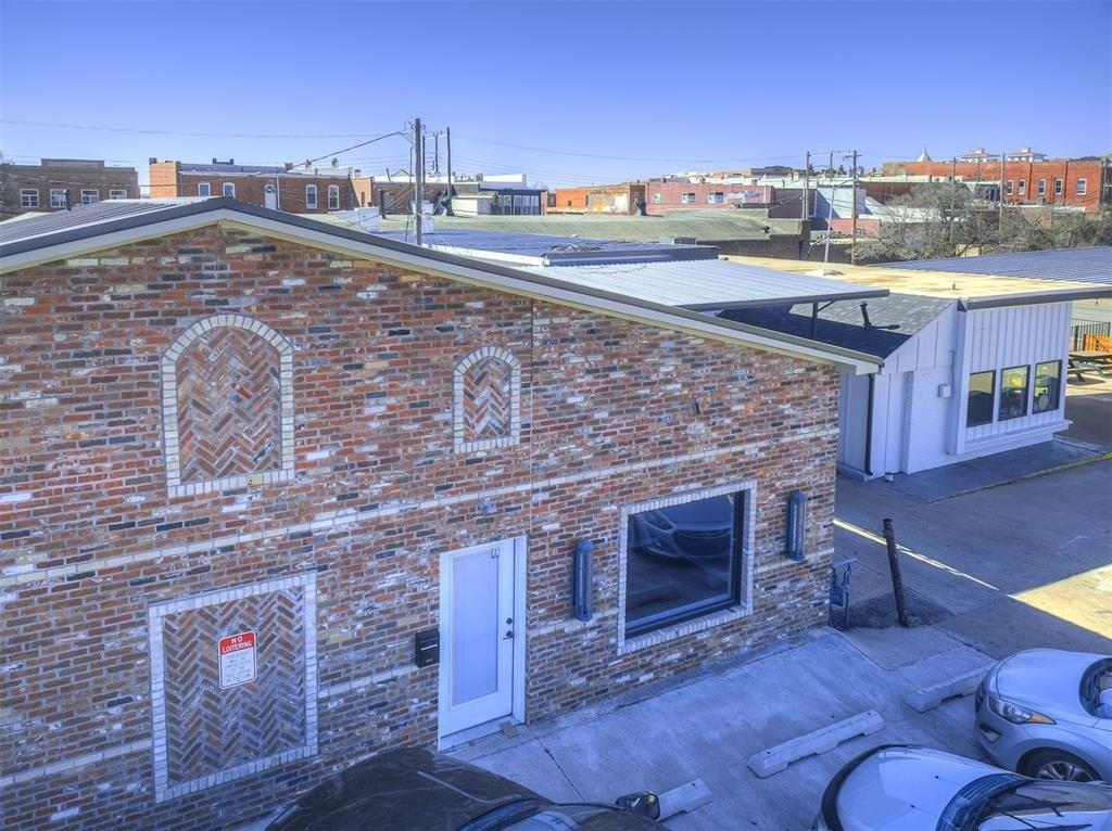 Property Image for 211 E Cleveland Avenue