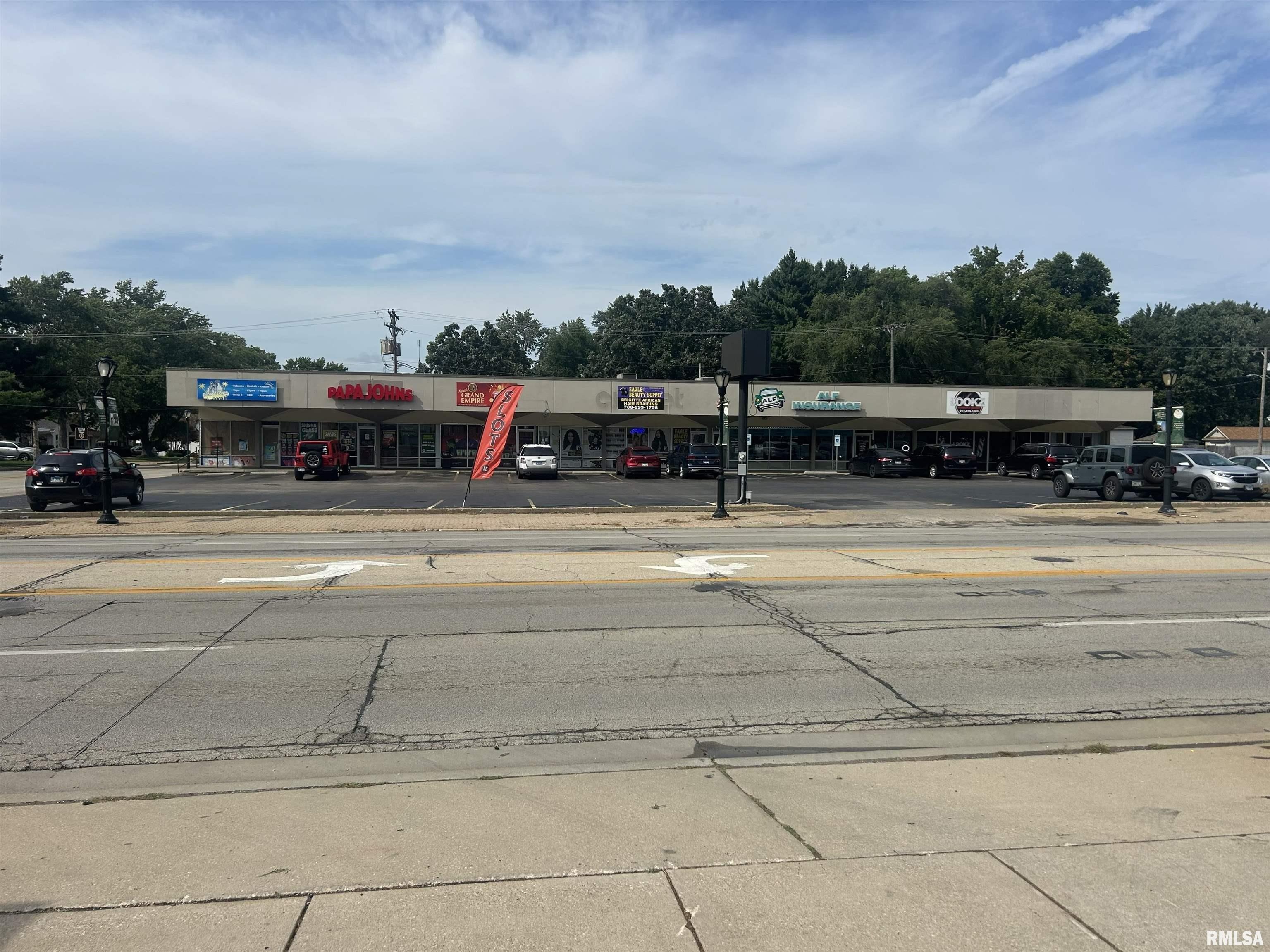 Property Image for 121 E N Grand Avenue
