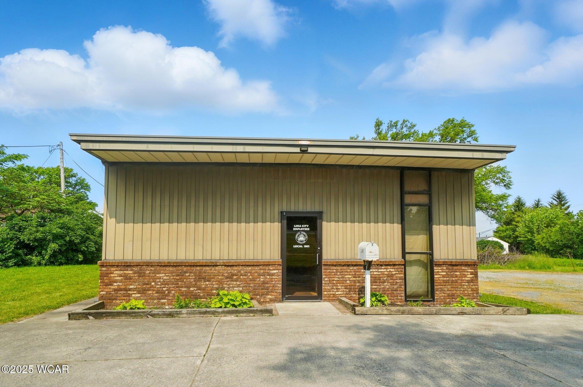 Property Image for 1007 N Center Street