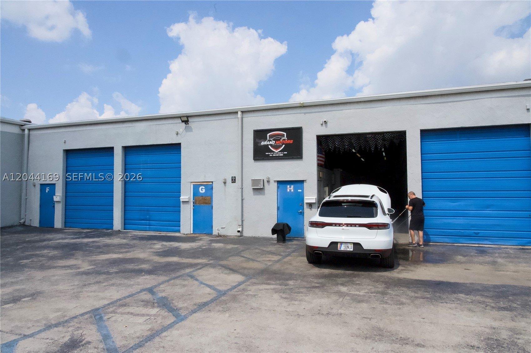 Property Image for 7215 NW 41st St H