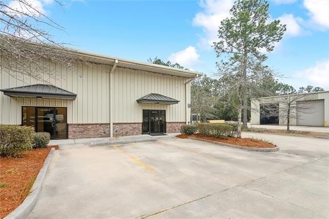 Property Image for 68446 TAMMANY TRACE Drive 8,9