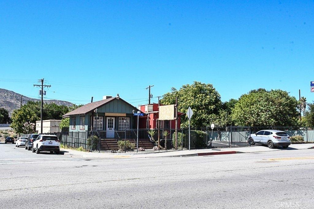 Property Image for 614 W Ramsey Street