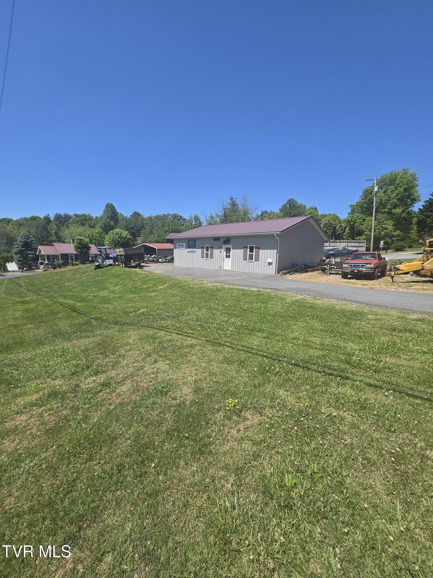 Property Image for 1802 Highway 81