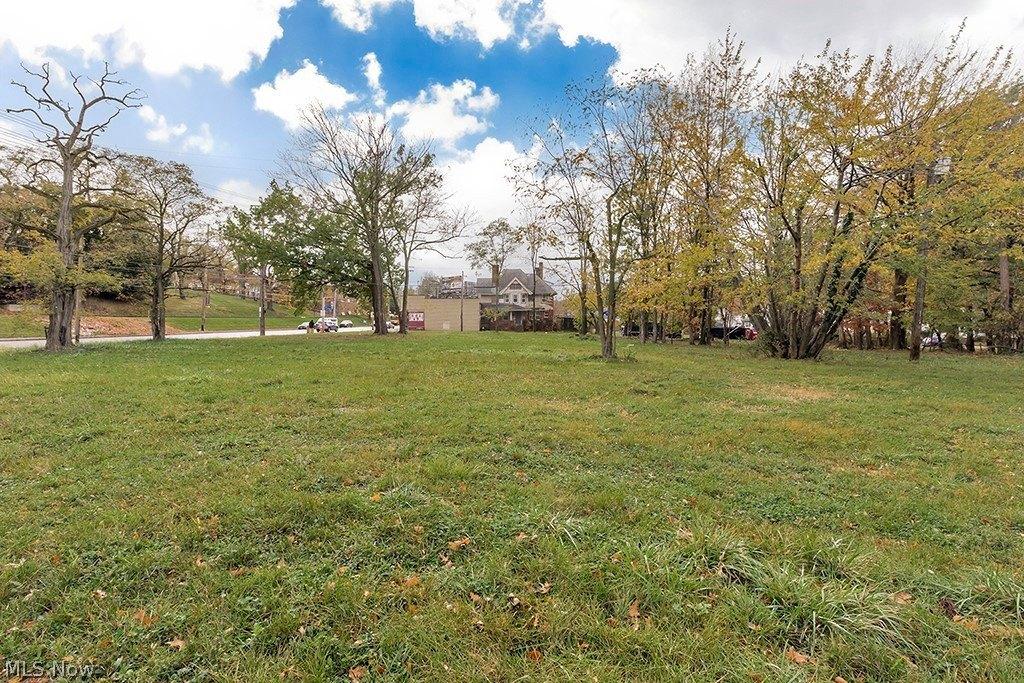 Property Image for 17913 Euclid Avenue