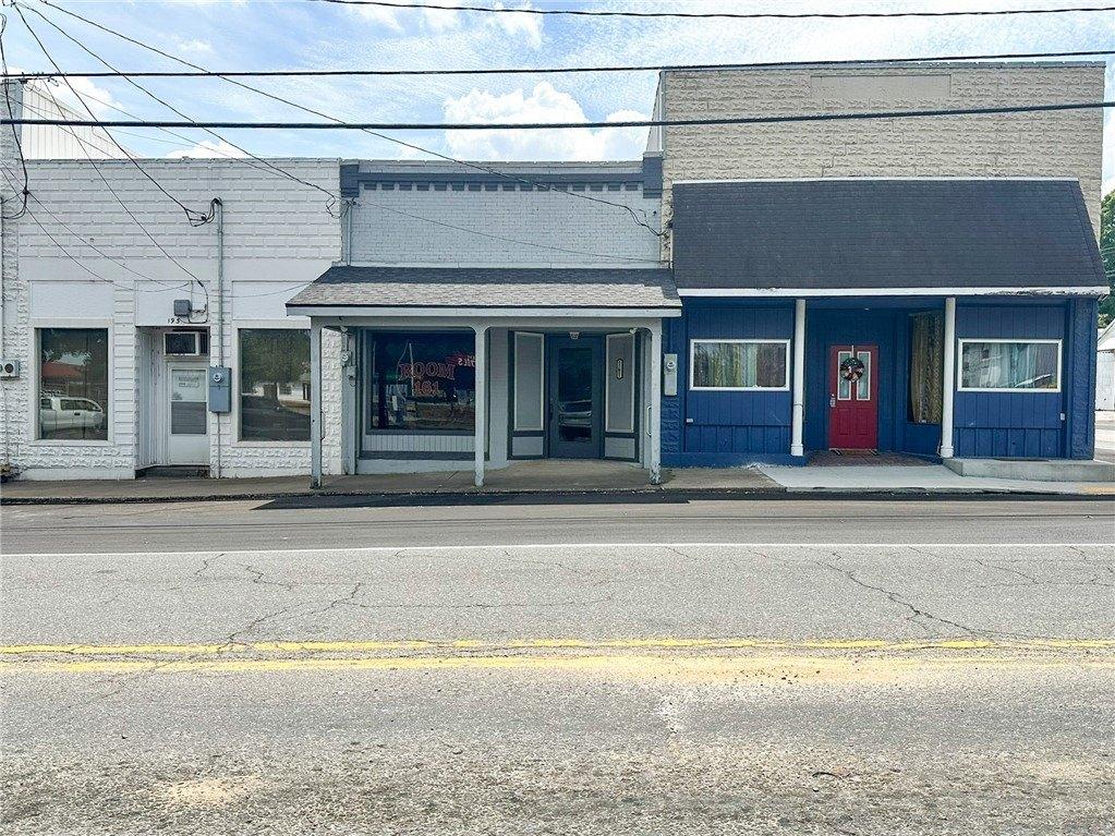 Property Image for 161 E Pickens Road