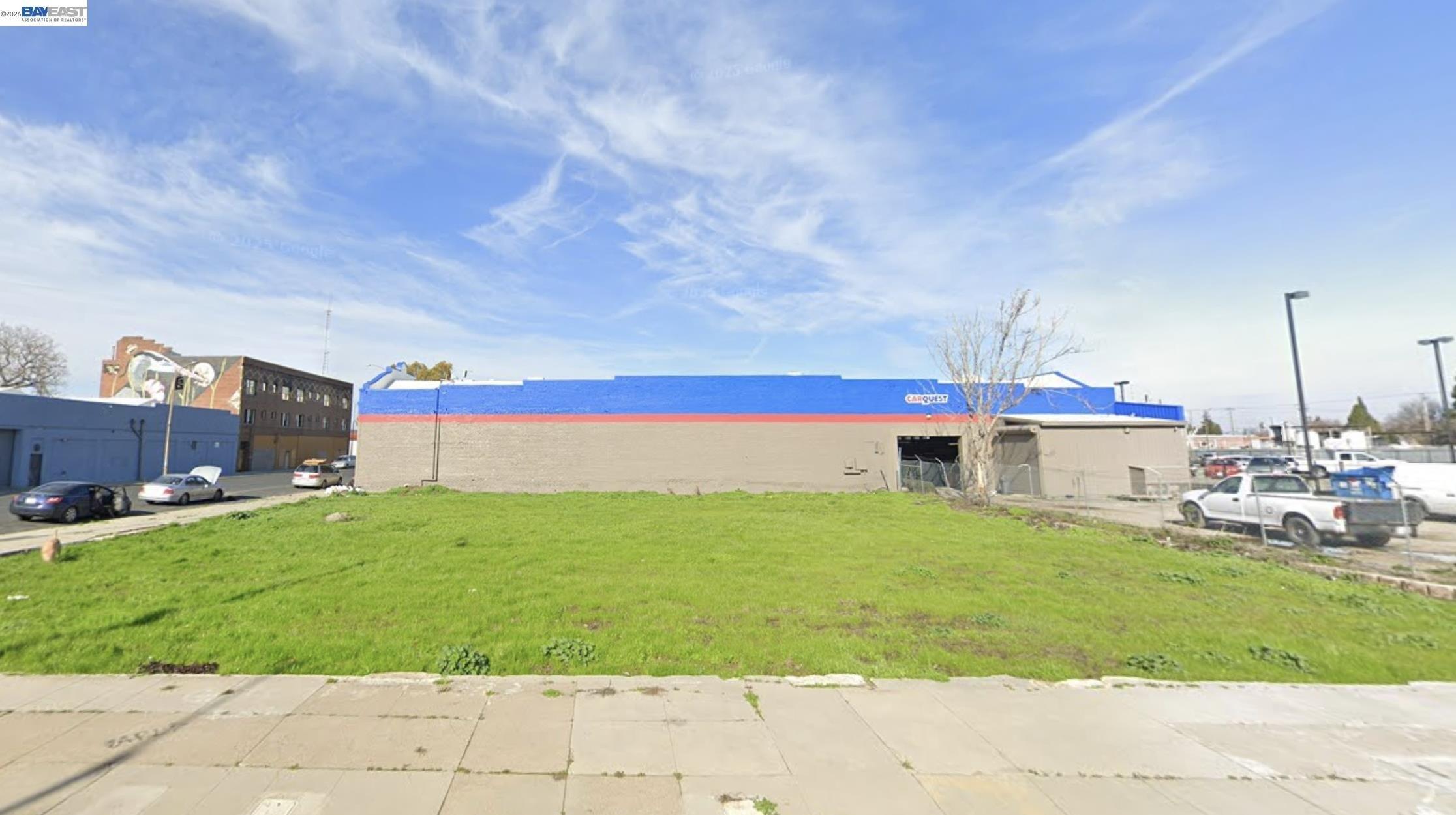 Property Image for 909 E Main Street