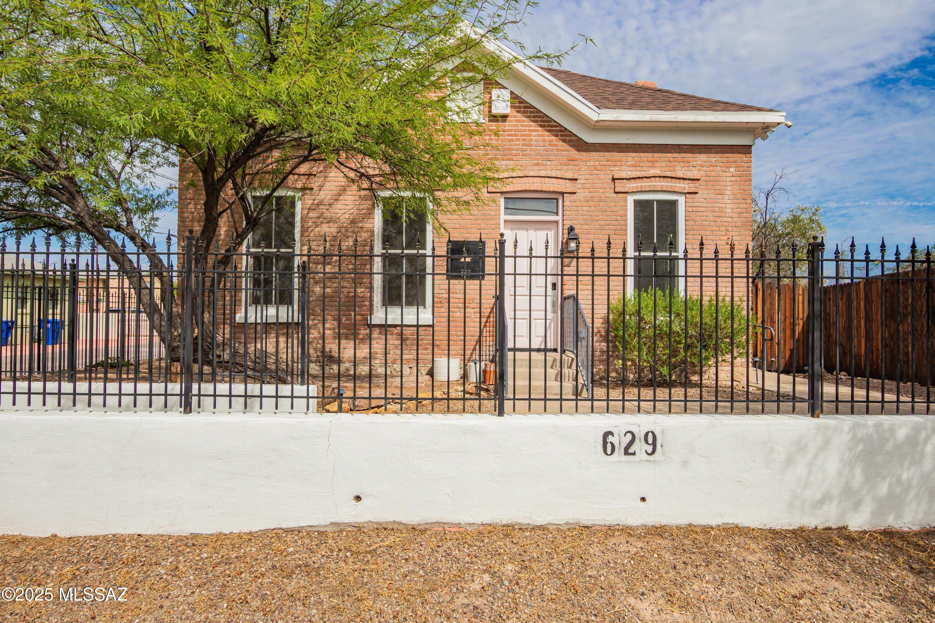 Property Image for 629 E 9th Street