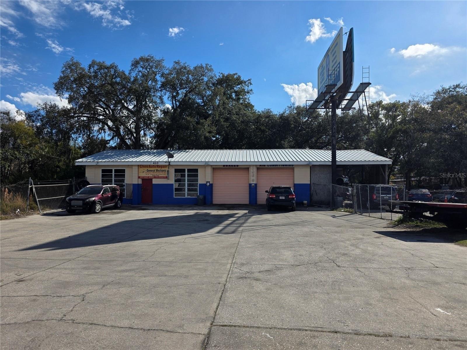Property Image for 410 E DONEGAN Avenue