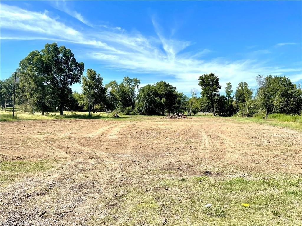 Property Image for 105 W Ray Fine BLVD