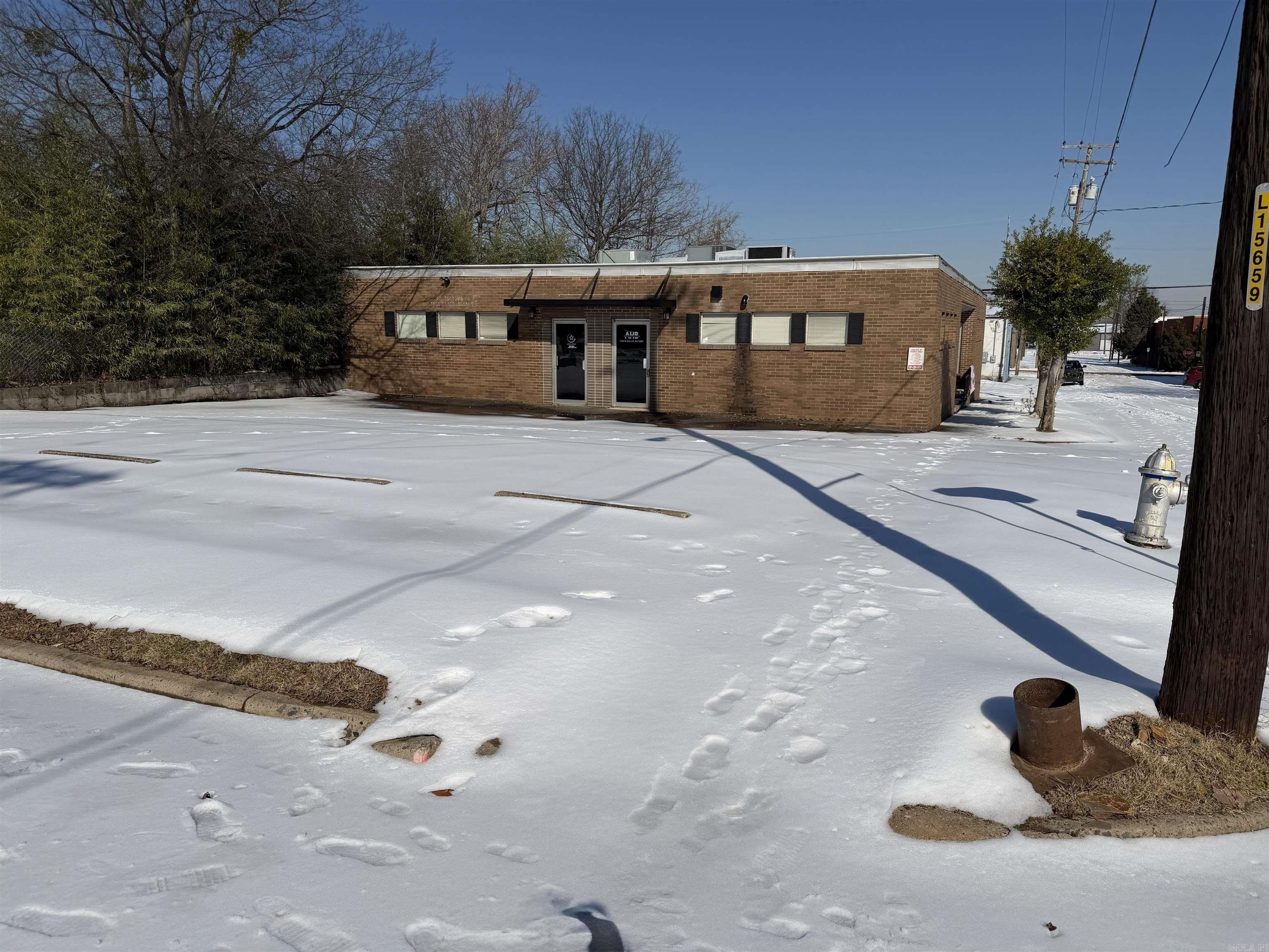 Property Image for 1100 W 2nd Street