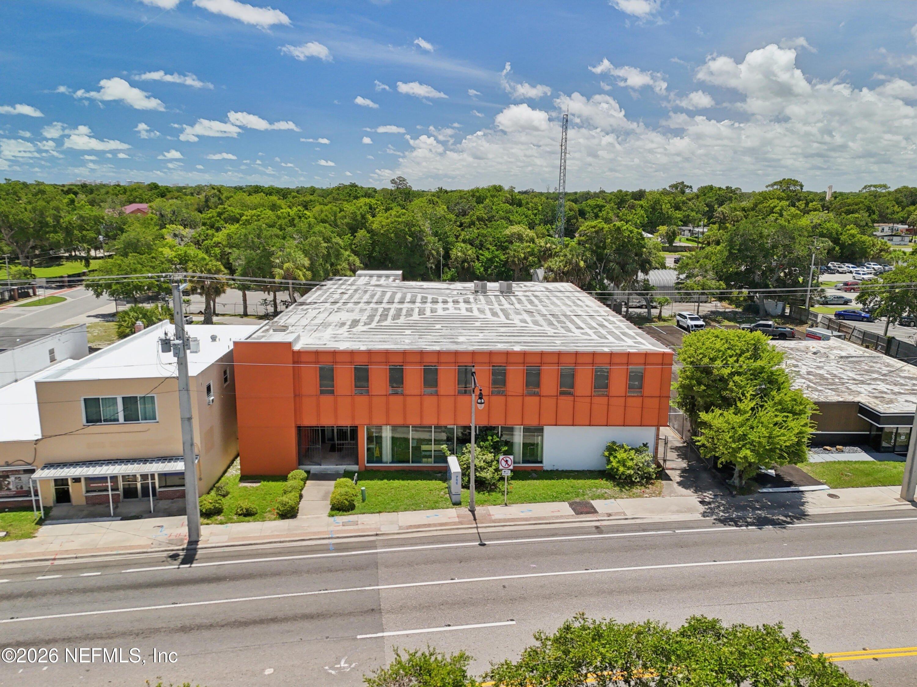 Property Image for 711 W INTL SPEEDWAY Boulevard W