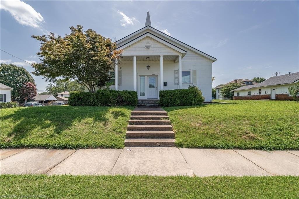 Property Image for 820 N 5th ST