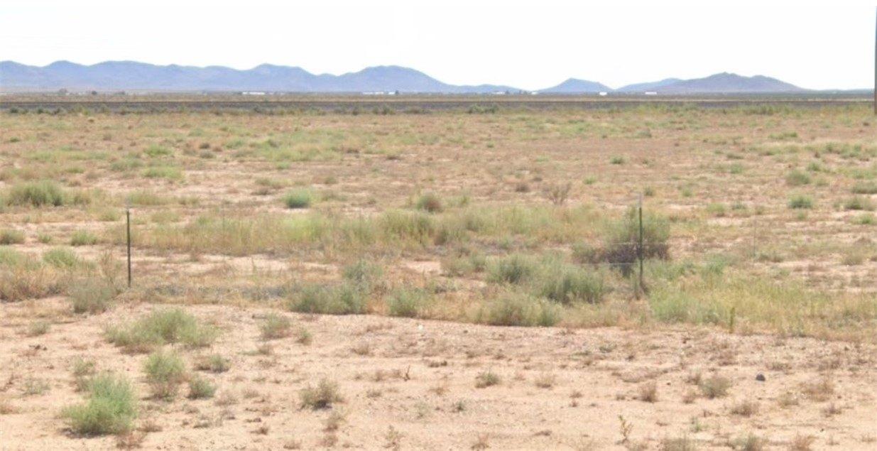 Property Image for E LINDA Road