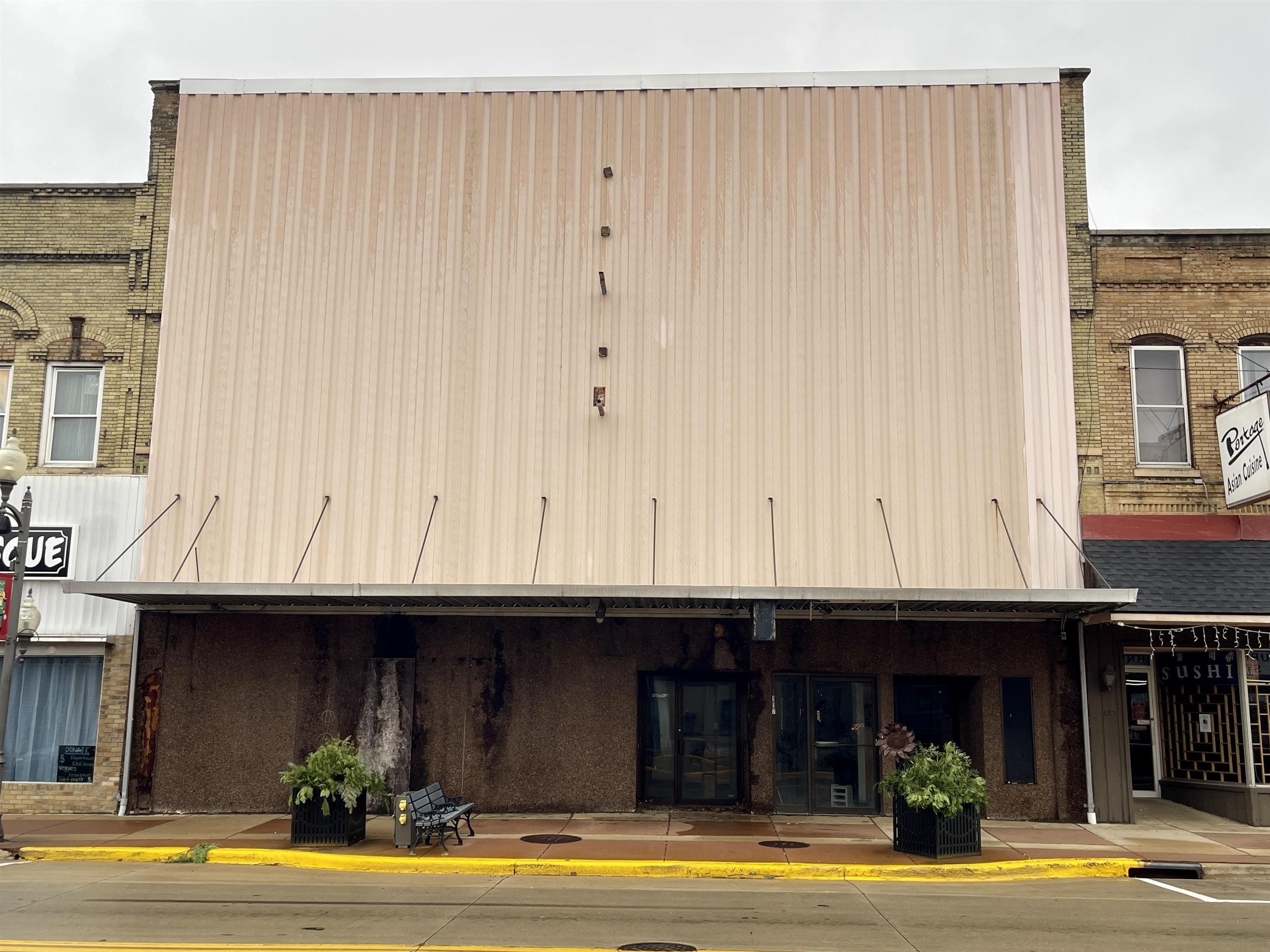 Property Image for 117 E Cook Street