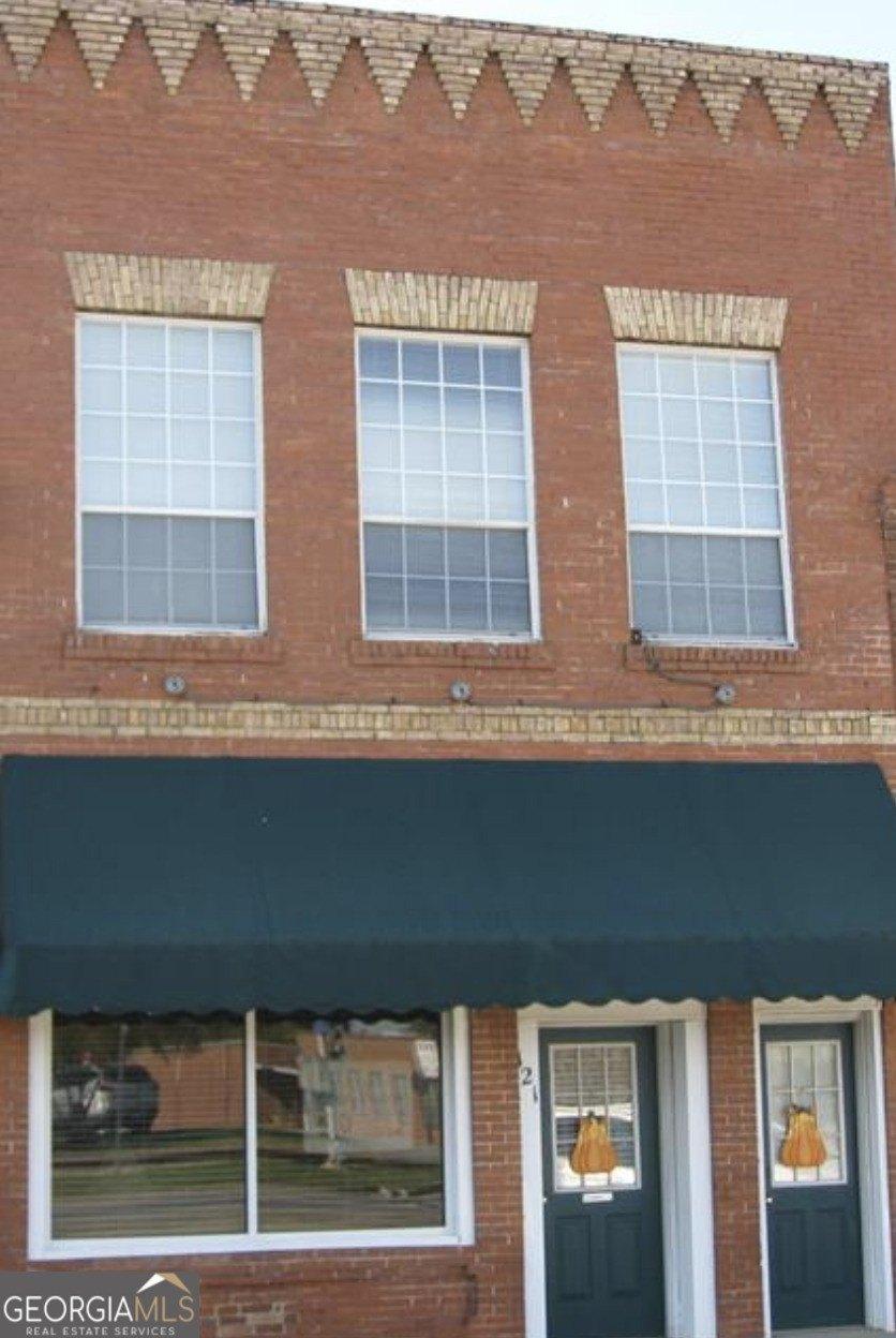 Property Image for 121 SE Main Street