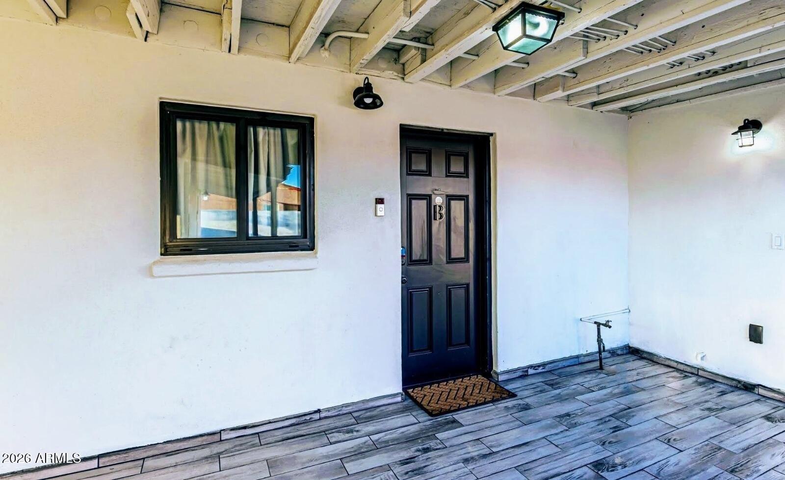 Property Image for 1515 W TONTO Street