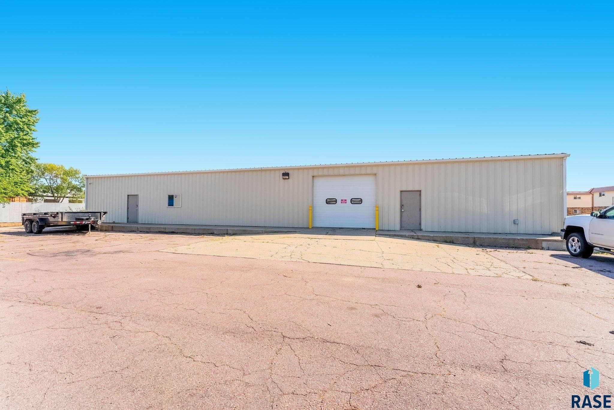 Property Image for 604 S Charlotte Ave