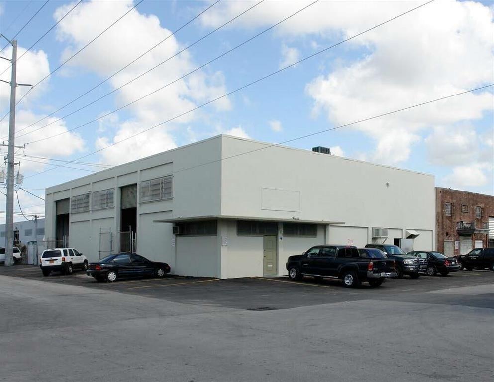 Property Image for 701 NW 7th Ter