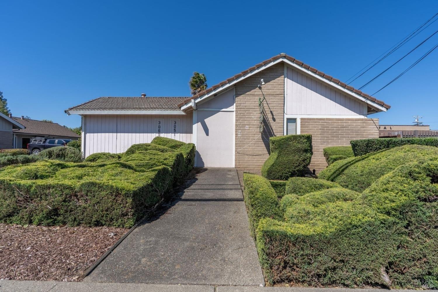 3051 3069 Solano Avenue, Napa, CA 94558 - MLS# 325041135 | C21