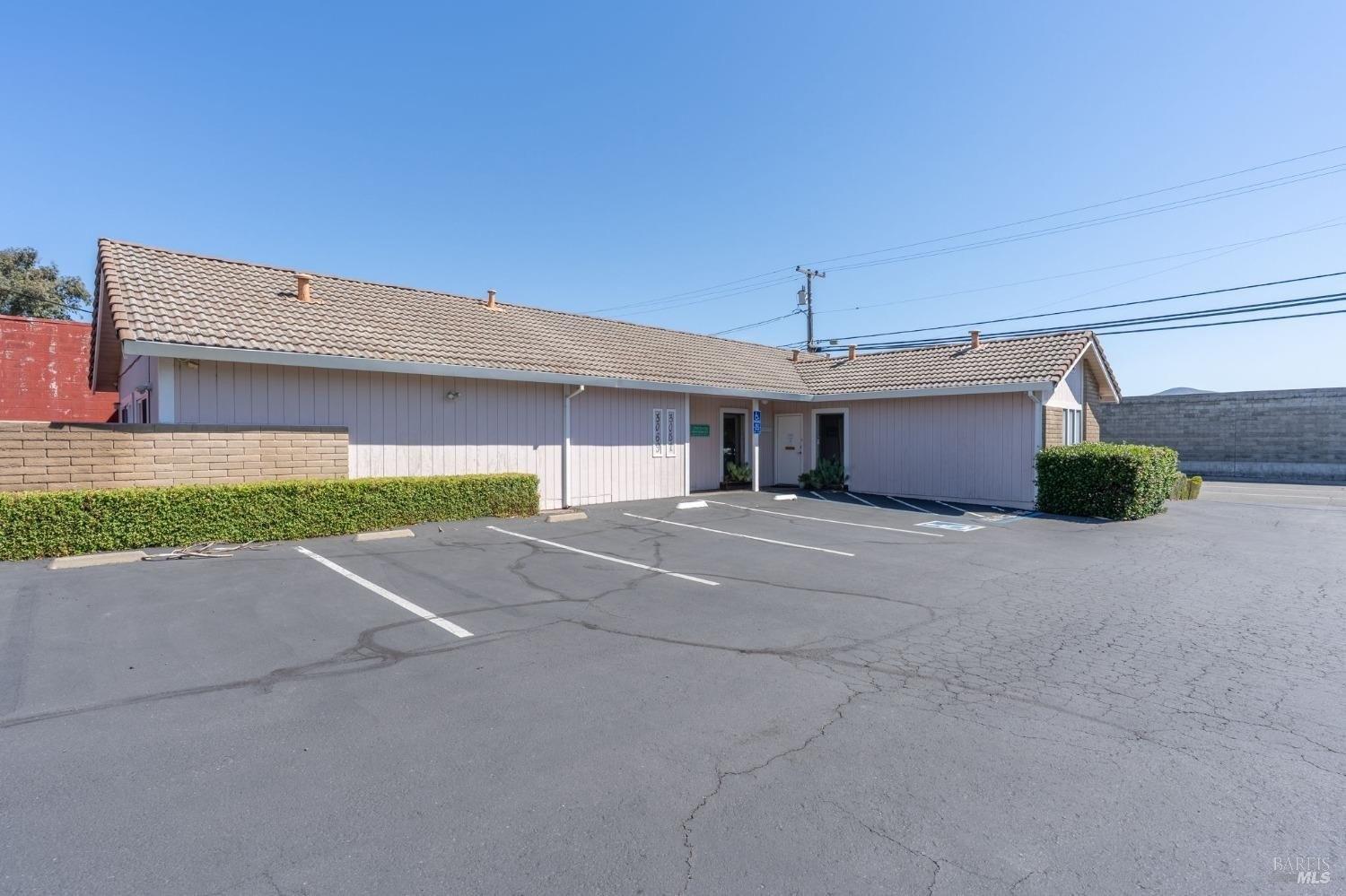 3051 3069 Solano Avenue, Napa, CA 94558 - MLS# 325041135 | C21