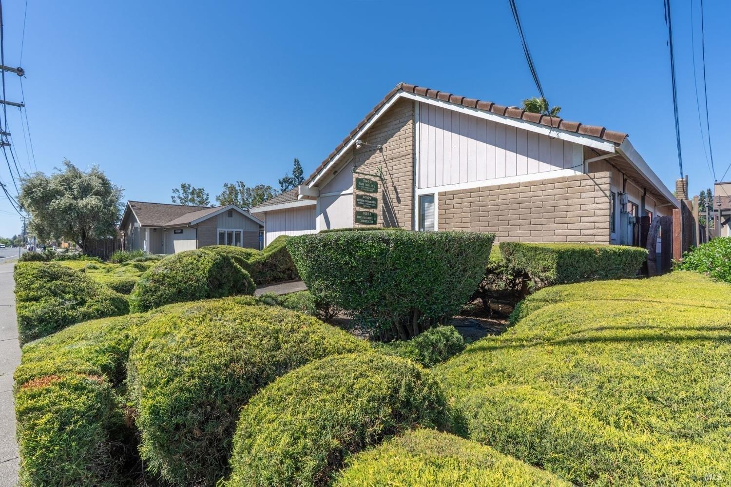 3051 3069 Solano Avenue, Napa, CA 94558 - MLS# 325041135 | C21