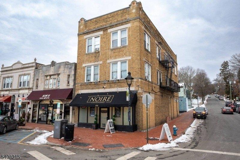 Property Image for 171 Maplewood Ave