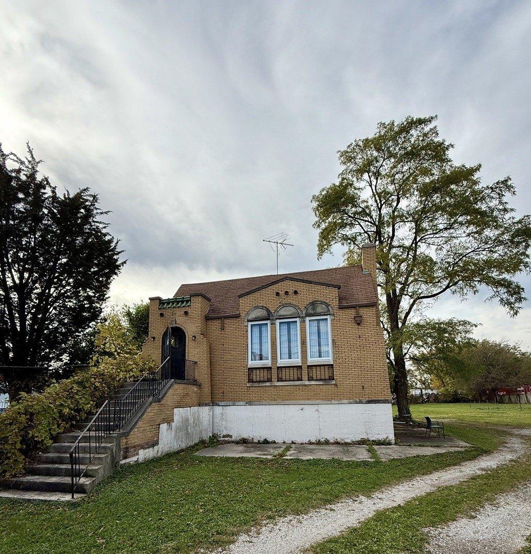 Property Image for 21924 E Lincoln Highway