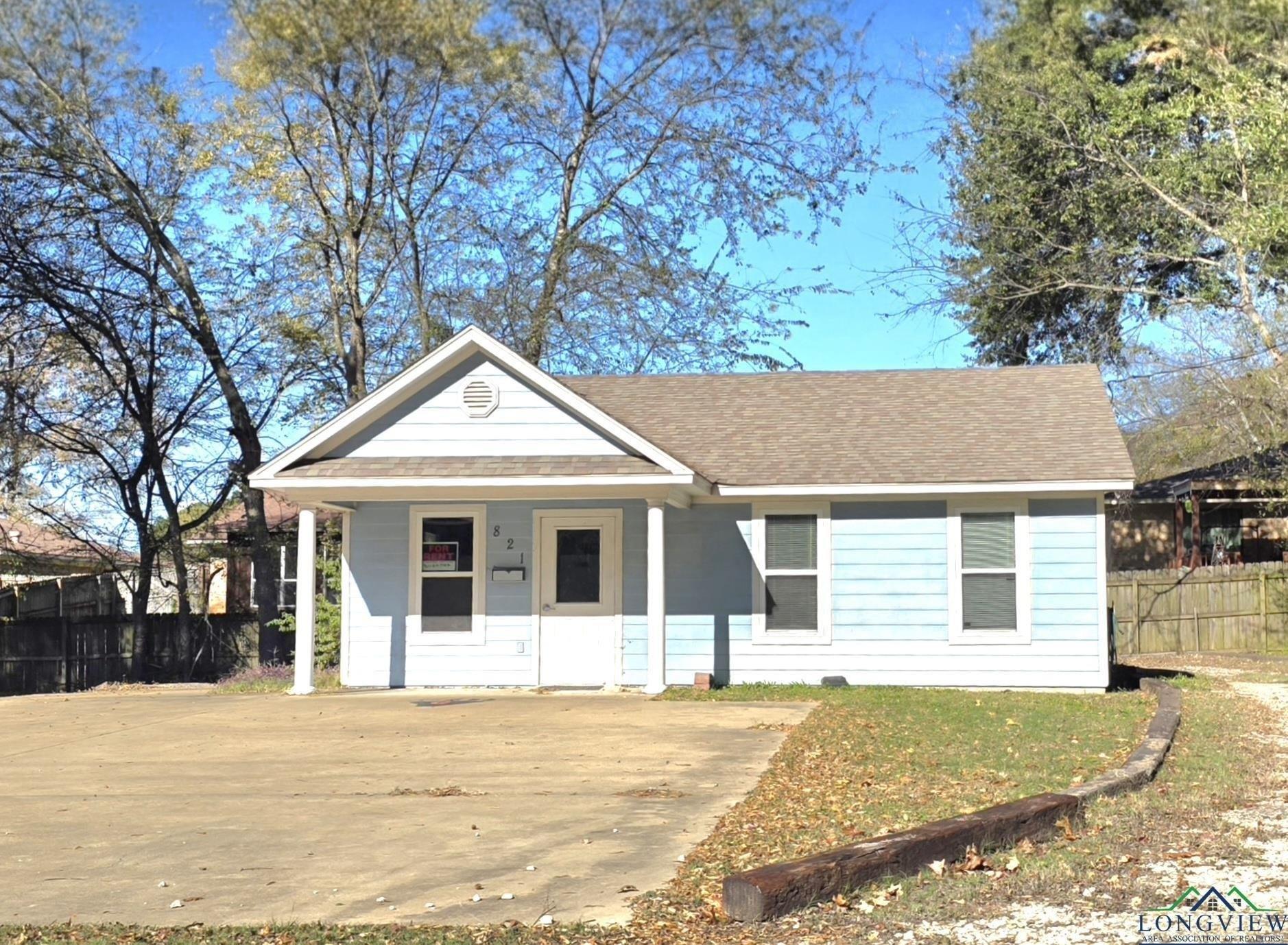 Property Image for 821 N Main St