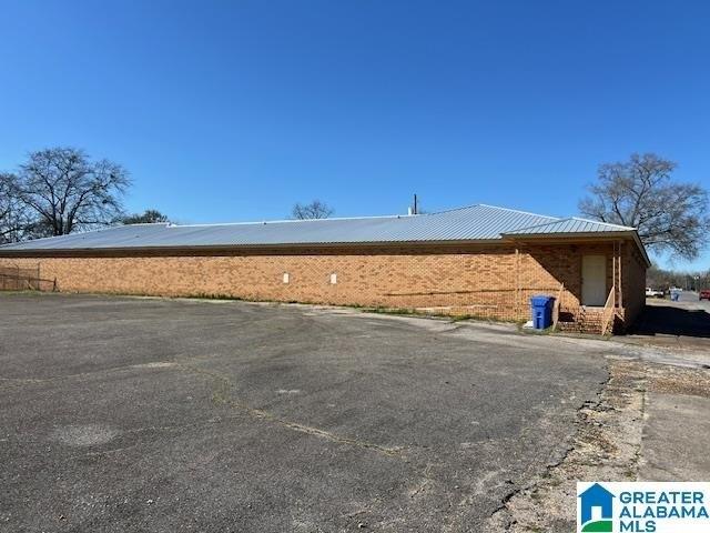 Property Image for 207 N Center Avenue