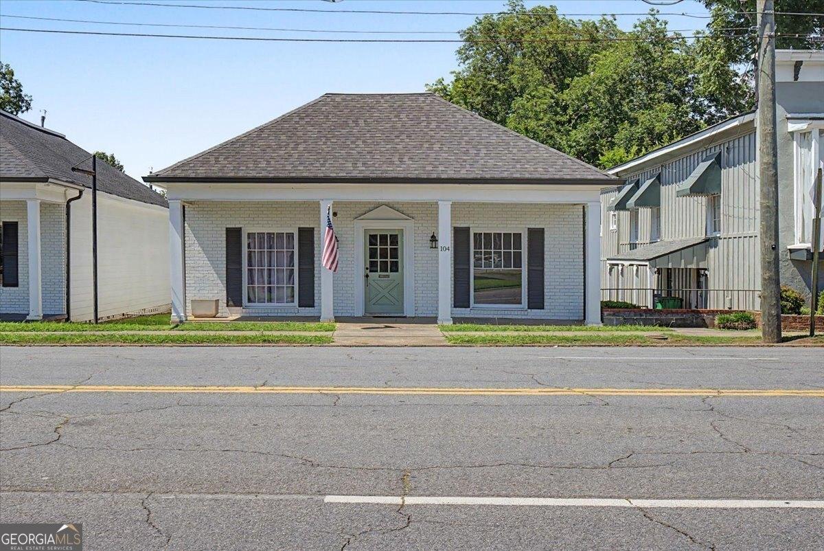 Property Image for 104 East Avenue