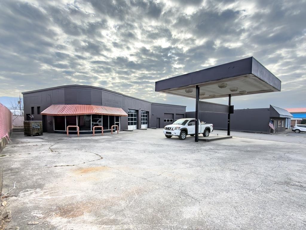 Property Image for 106 S 3rd Avenue