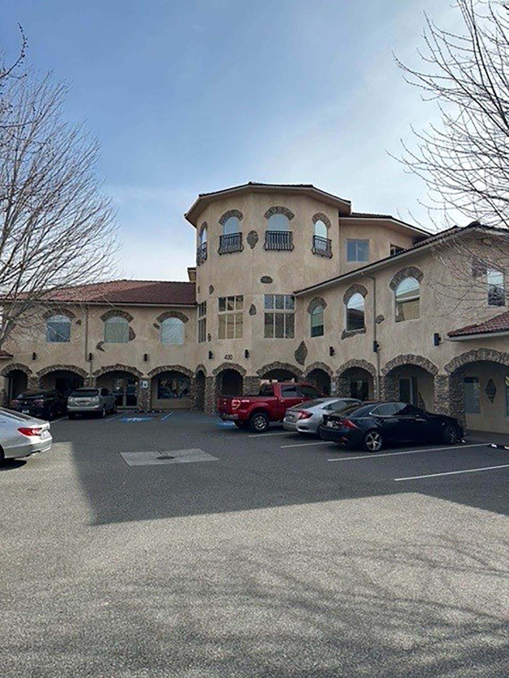 Property Image for 404 Bradley Blvd 203