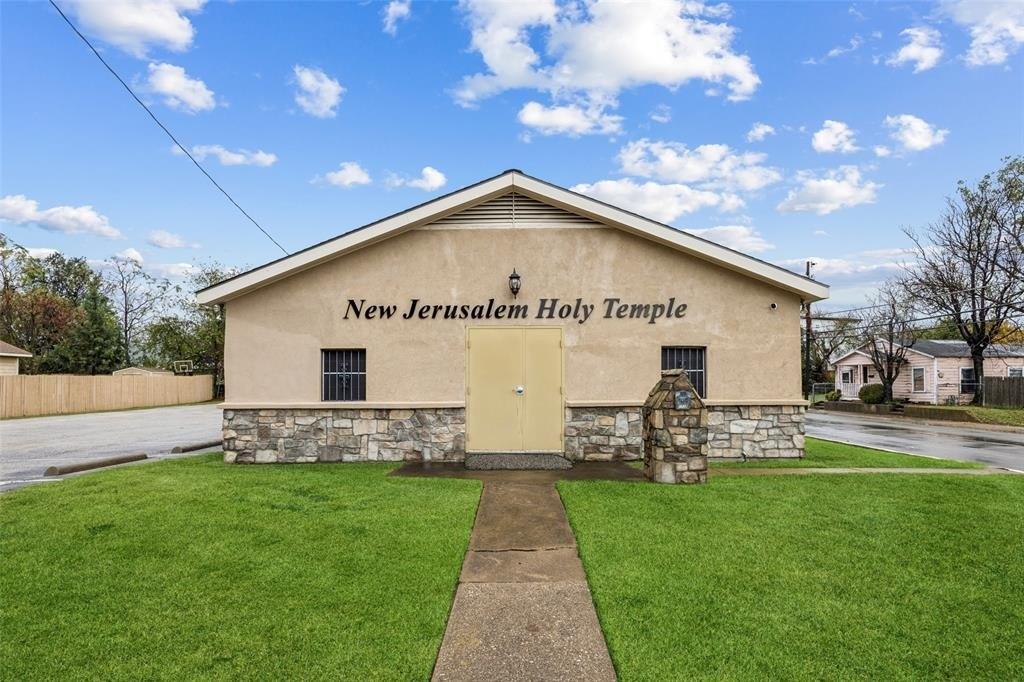 Property Image for 1738 Nomas Street