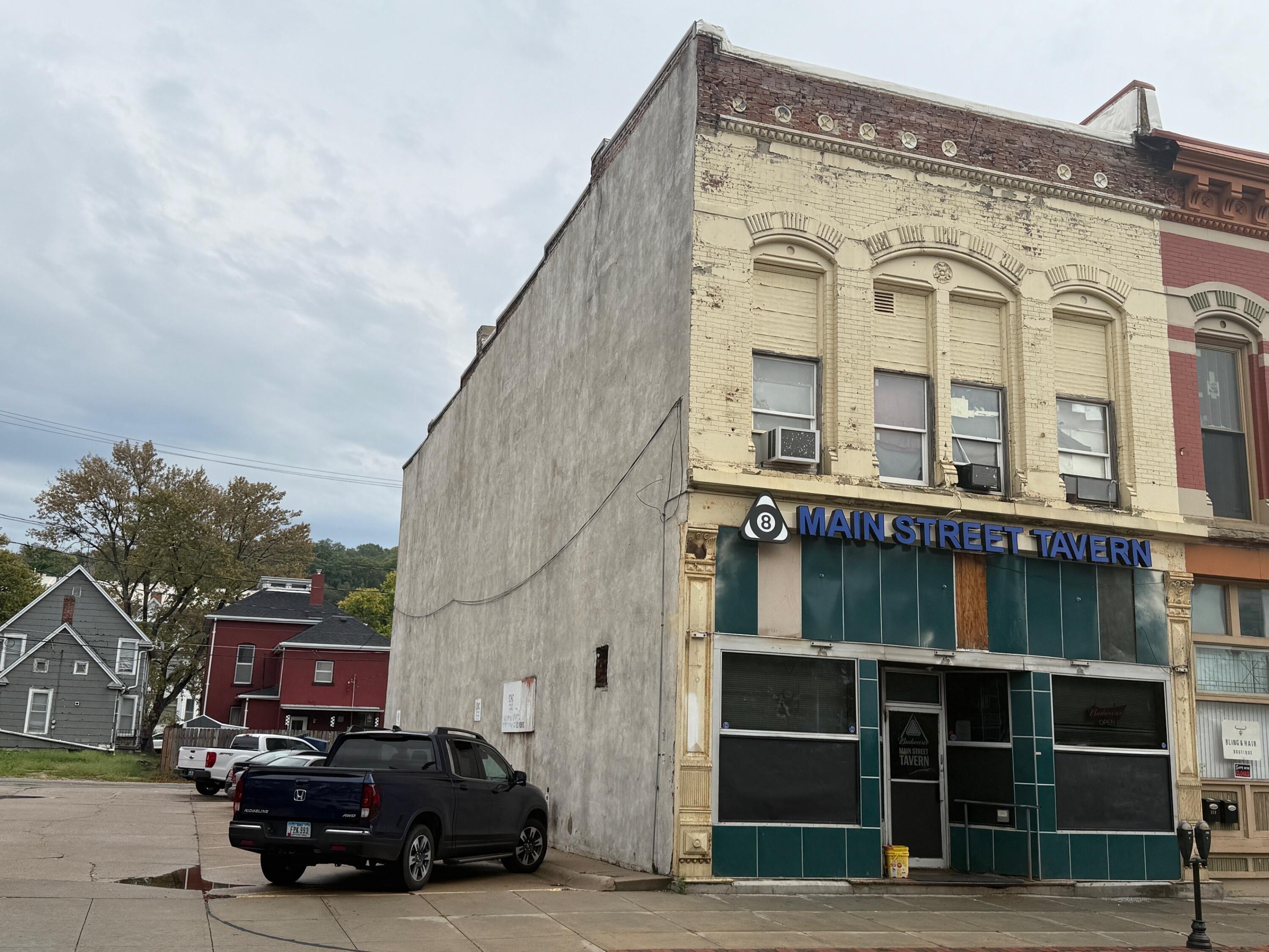 Property Image for 519 S MAIN Street