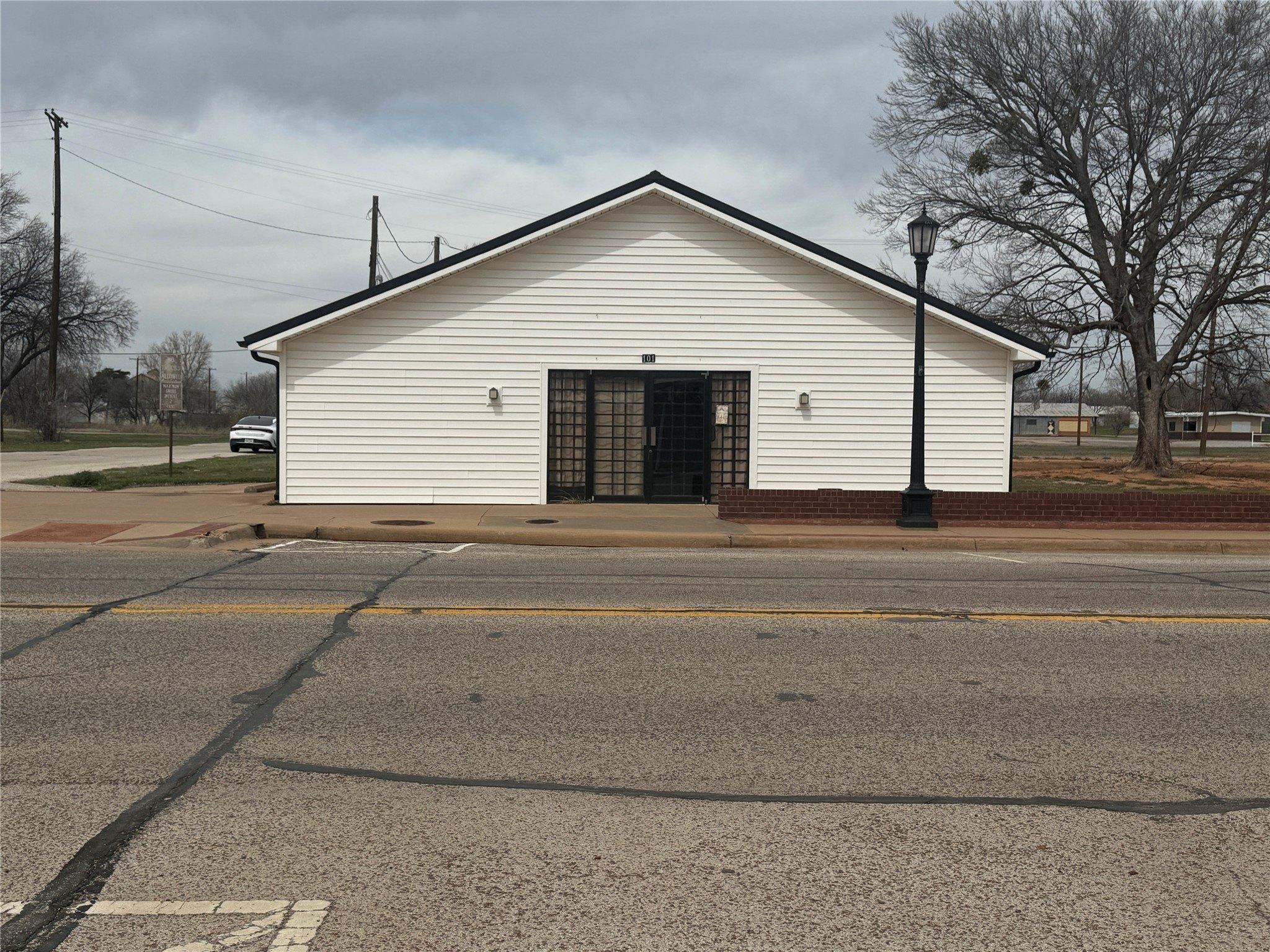 Property Image for 101 E 3rd Street