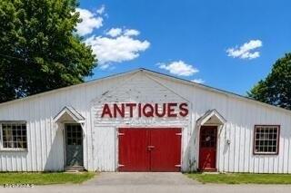 Property Image for 107 S Main St