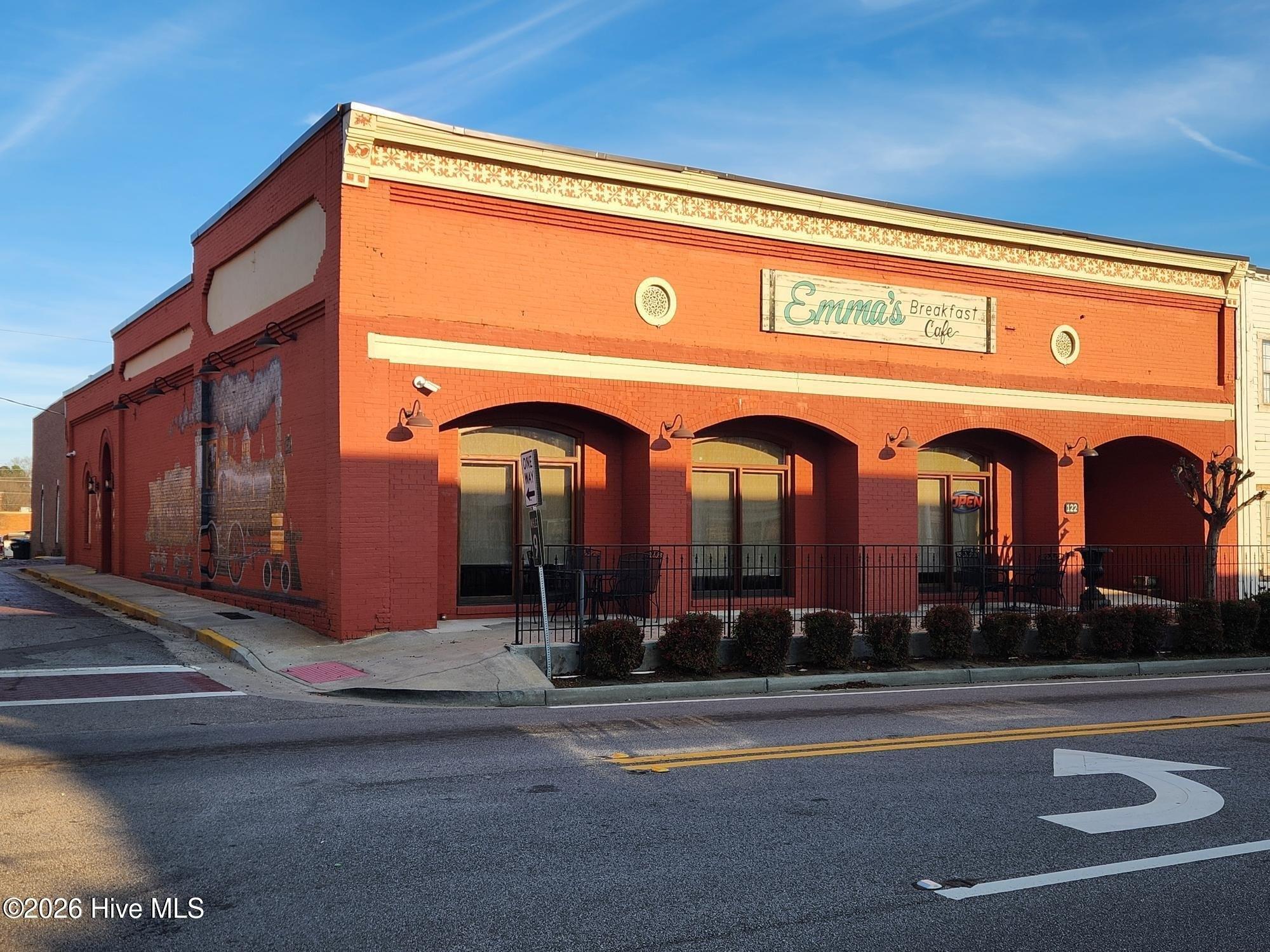 Property Image for 122 Main Street