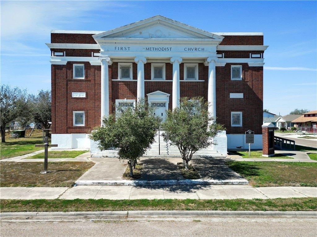 Property Image for 107 N 4th Street