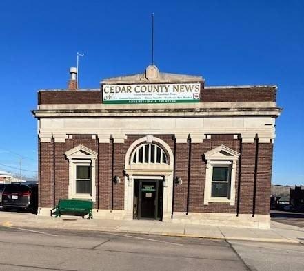 Property Image for 102 W Main St