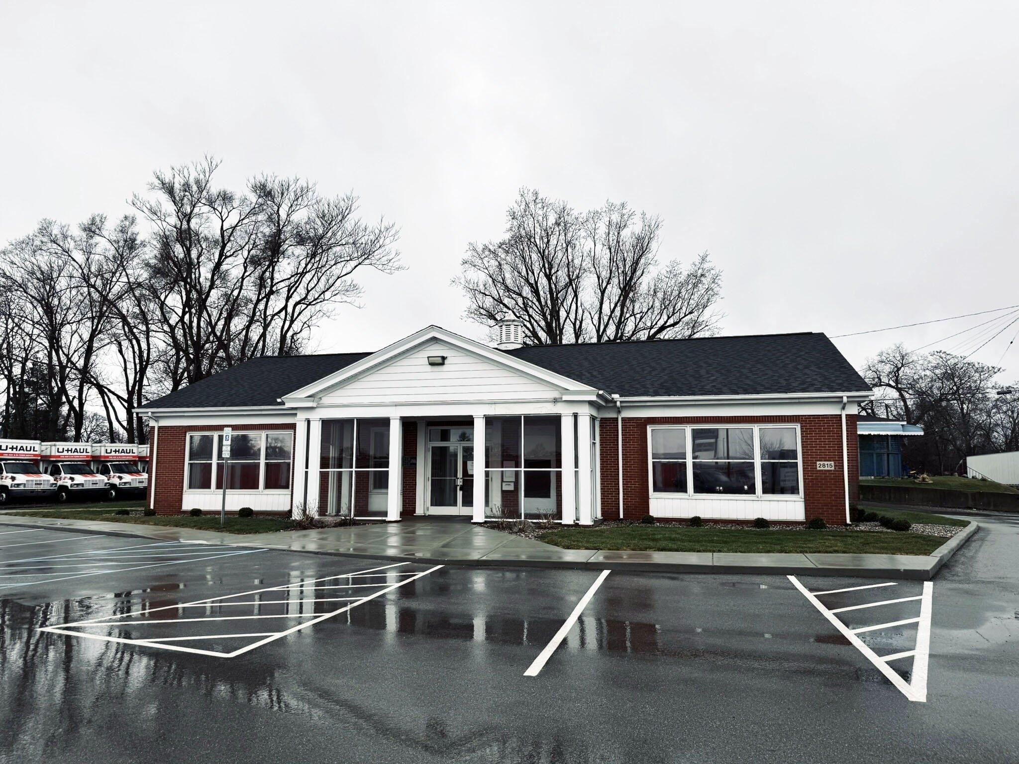 Property Image for 2815 E Michigan Avenue