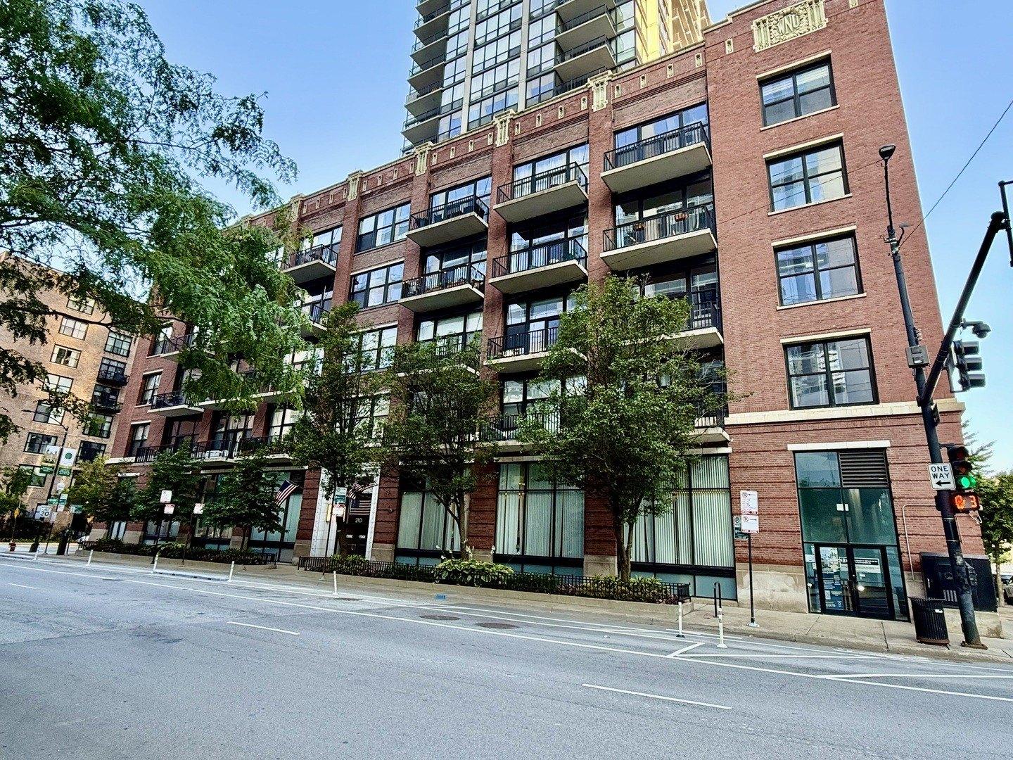 Property Image for 210 S Desplaines Street